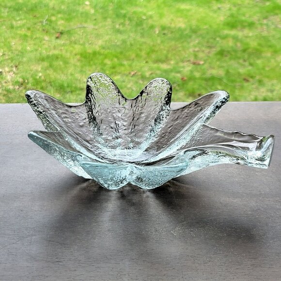 Vintage Blenko Leaf Shaped Clear Glass Centerpiece Bowl, Minor UV Reactive - Picture 1 of 8